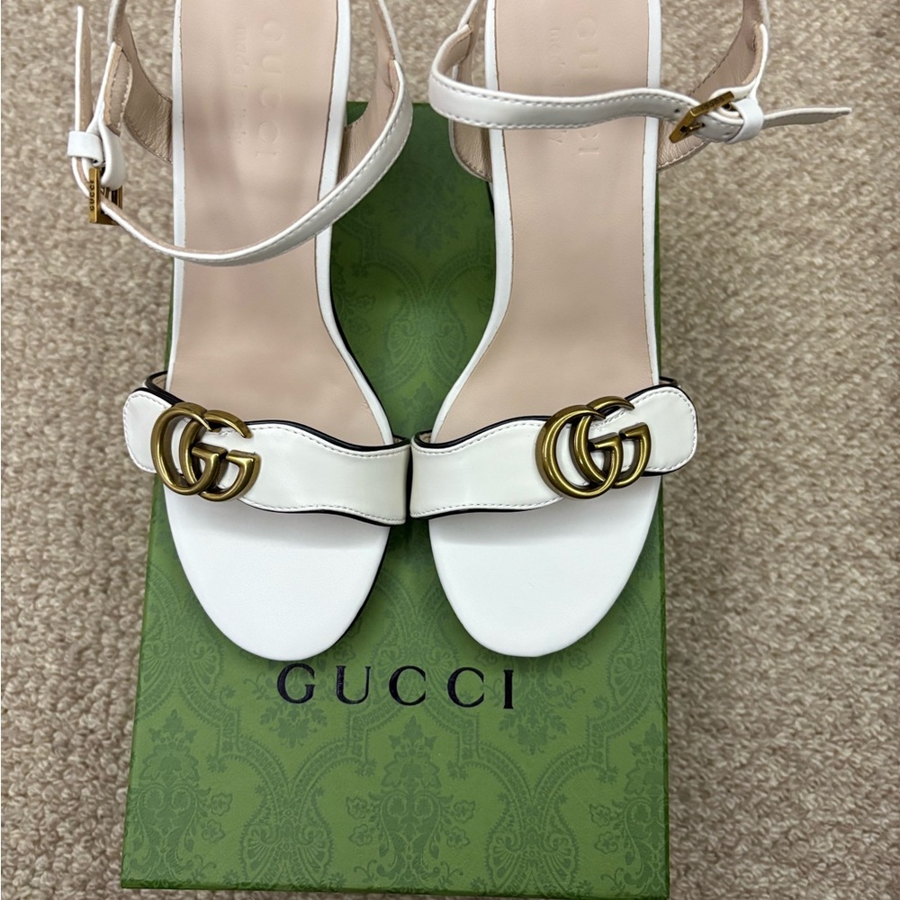 Gucci White Leather GG Buckle Slingback Sandals
